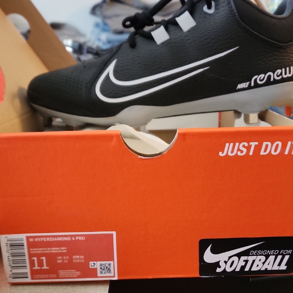 Nike Renew Black and White Kids Sneakers